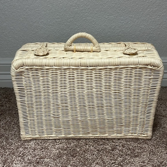 Vintage Itty Bitty Baby Doll with bag.From the mid 1990s, rare. - Picture 14 of 17